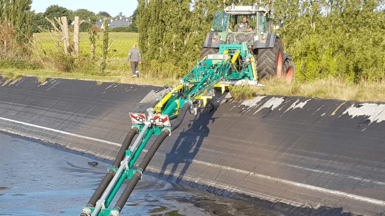 Pompe pour entretien des digesteurs